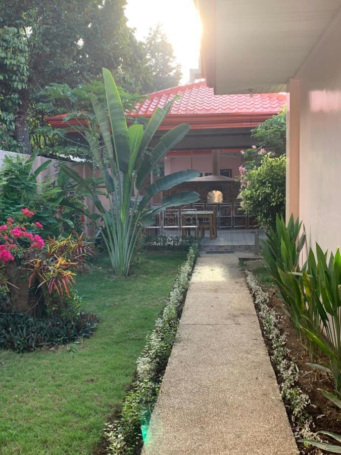 100m2 2 slaapkamer, 1 privé badkamer Bungalow in Galas Dipolog Buitenkant foto